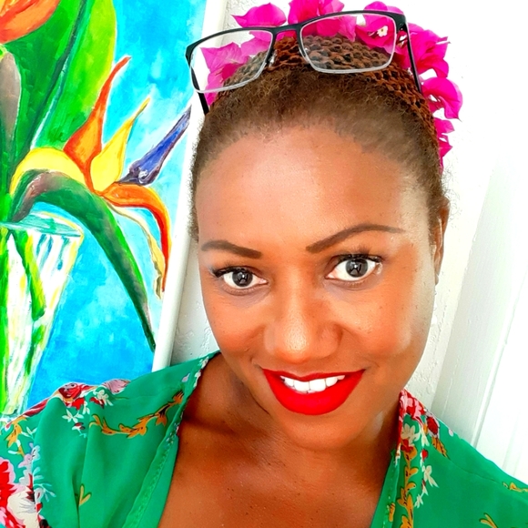 Meet your Posher, Brenda - Picture 3 of 3